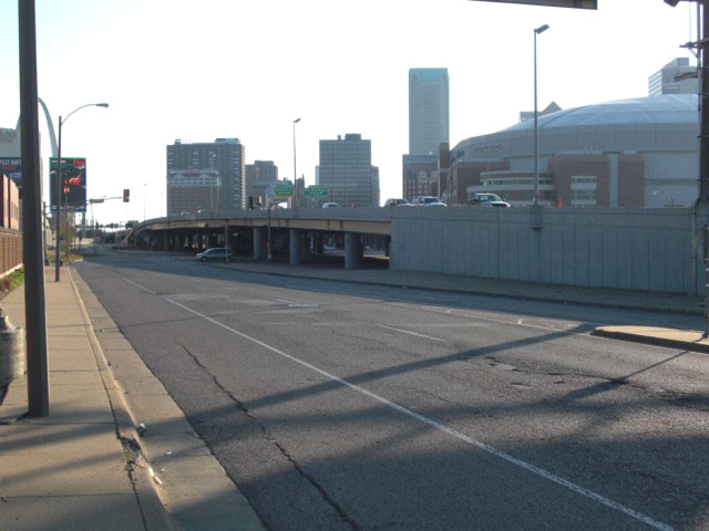 Barrier I-70, St. Louis