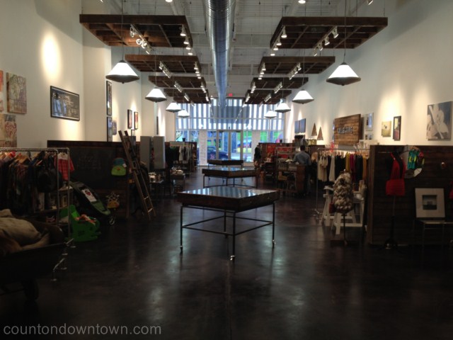 4,300 square foot of design and fashion